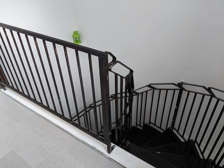 Private 2 Bed Flat Close To Excel & City Airport 런던 외부 사진